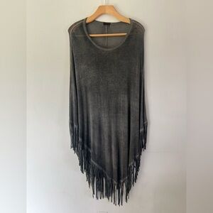 T-Party Grey Fringe‎ Handkerchief Cut Lightweight Poncho One Size